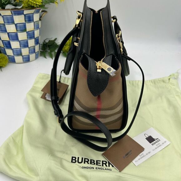 Women’s Burberry Banwell classic check leather bag with detachable strap - Picture 12 of 15